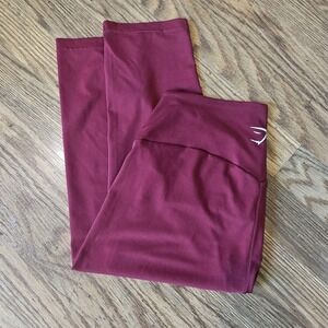 Gymshark Dry Moisture Control Capri Leggings‎ Women Sz Medium Red Stretch Logo